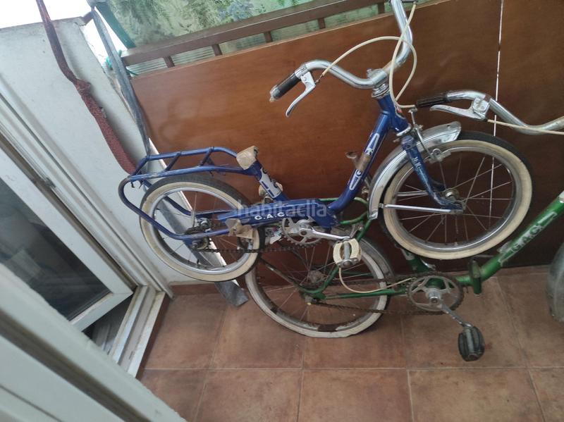 Foto 139dff46-3500-4de2-bef2-fd0303f195d0. Piso plaza mahatma gandhi en La Plana Esplugues de Llobregat