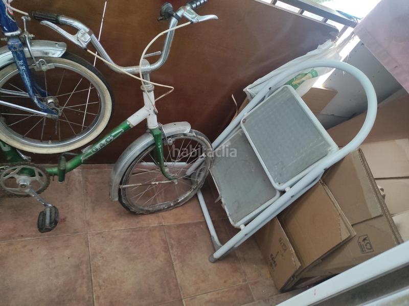 Foto af8ec3de-d01f-447e-8212-9c88700c2f29. Piso plaza mahatma gandhi en La Plana Esplugues de Llobregat