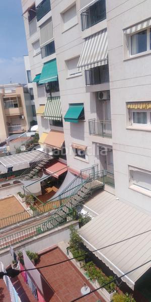 Foto b0663d0d-e26f-4f6a-9126-9219e6cc7206. Piso plaza mahatma gandhi en La Plana Esplugues de Llobregat