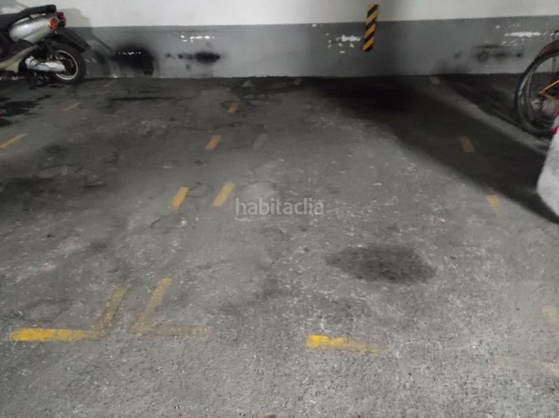 Foto d8d76459-5dfc-4056-b8e2-7e444879ea91. Autoparkplatz in Collblanc Hospitalet de Llobregat (L´)