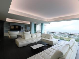 Pis a Vallpineda-Santa Bàrbara. Bien comunicado,vistas de una gran belleza y agradables