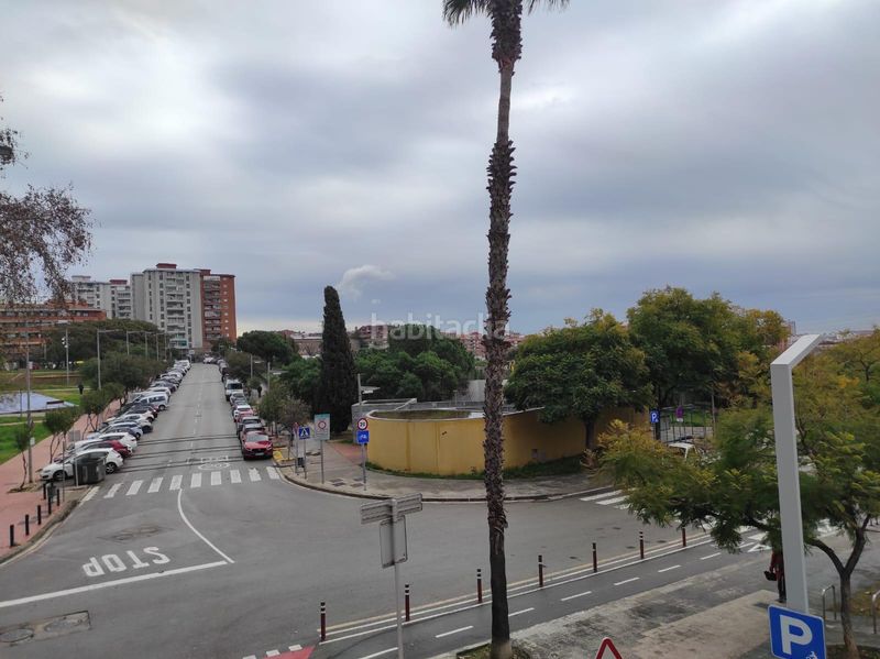 Foto 7e85d487-730c-4d4d-814c-ede4ca77d988. Pis amb calefacció a Can Clota Esplugues de Llobregat