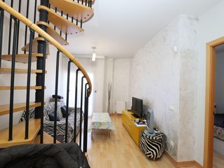 Zweistöckige Wohnung in Sant Vicenç dels Horts. Parque del serral , cerca caprabo