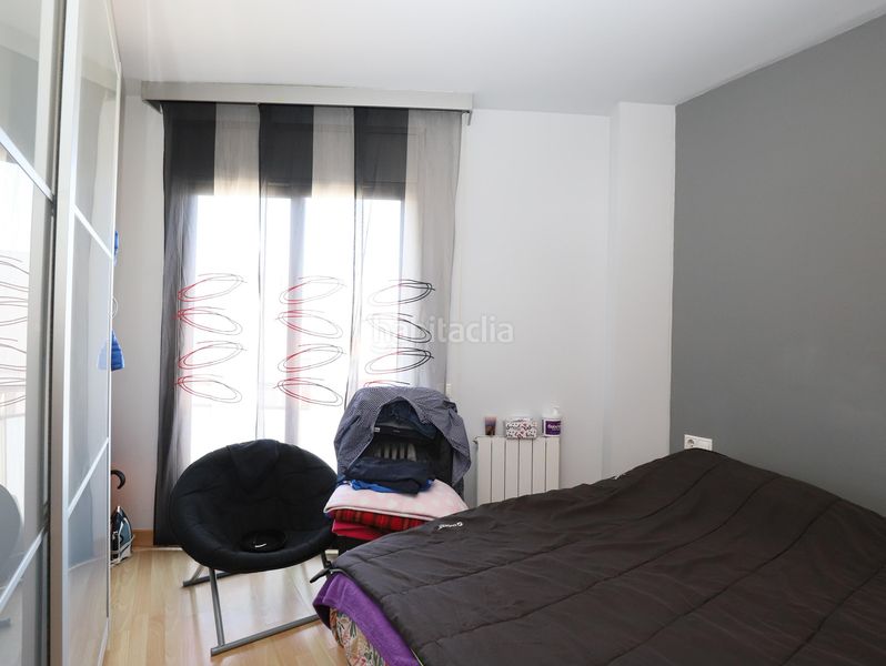 Foto ff88af6a-95cd-4f8c-8332-3dd7cfcfe068. Dúplex amb calefacció a Sant Vicenç dels Horts