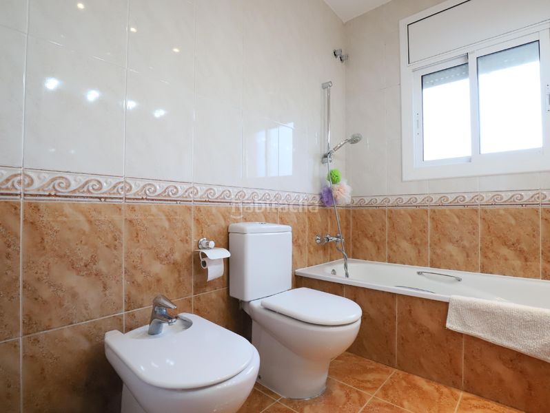Foto d4322967-b6de-4ef9-963c-2b8556fdea04. Chalet con riscaldamento parcheggio in Segur de Calafell nucli urbà Segur de Calafell