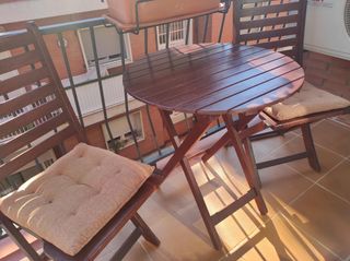 Pis a Centre. Junto centro de atención primaria, cap de sant just