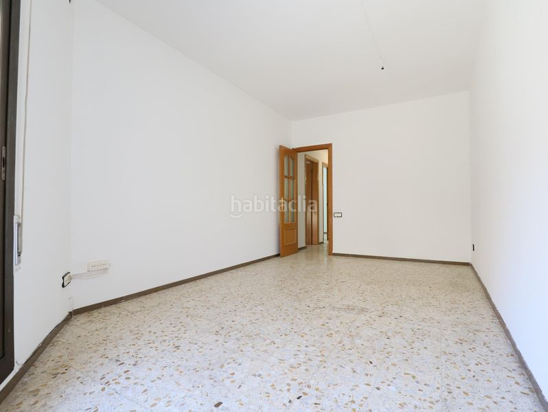 Foto a73d8896-3c78-441a-87da-5a9237135830. Pis a Centre Esplugues de Llobregat