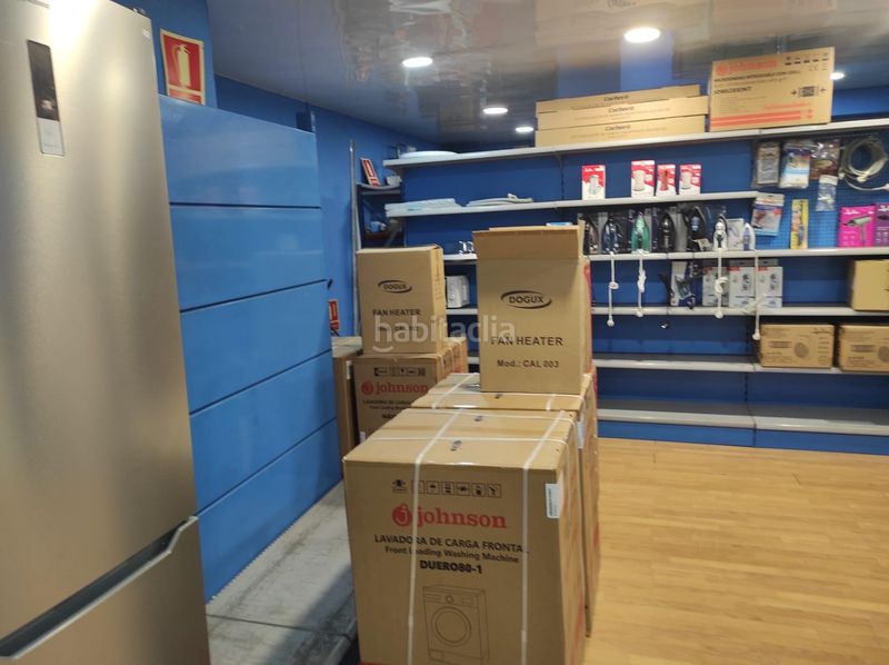 Foto 08dfd960-3e9c-40ed-92b9-fe91ba3b5576. Local comercial a Centre Esplugues de Llobregat