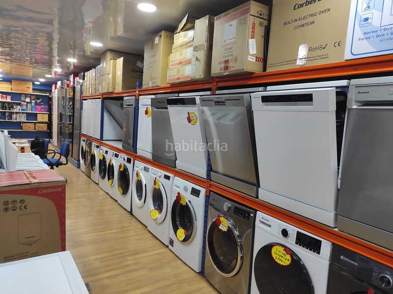 Foto af45f87b-a123-4411-aa0a-b07dd76e5d47. Local comercial a Centre Esplugues de Llobregat