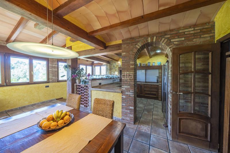 Foto 0f3ae8f7-cf10-4a31-a287-55a1dcc3d2a1. Casa espectacular chalet , estilo rústico y lujoso en Náquera