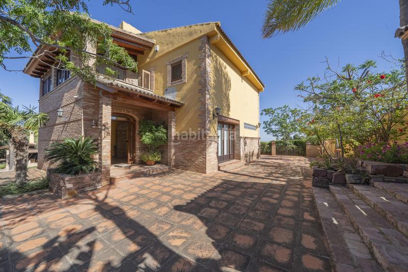 Foto e83d2f2f-14e2-4bc8-86bb-83e7cb24fde4. Casa espectacular chalet , estilo rústico y lujoso en Náquera