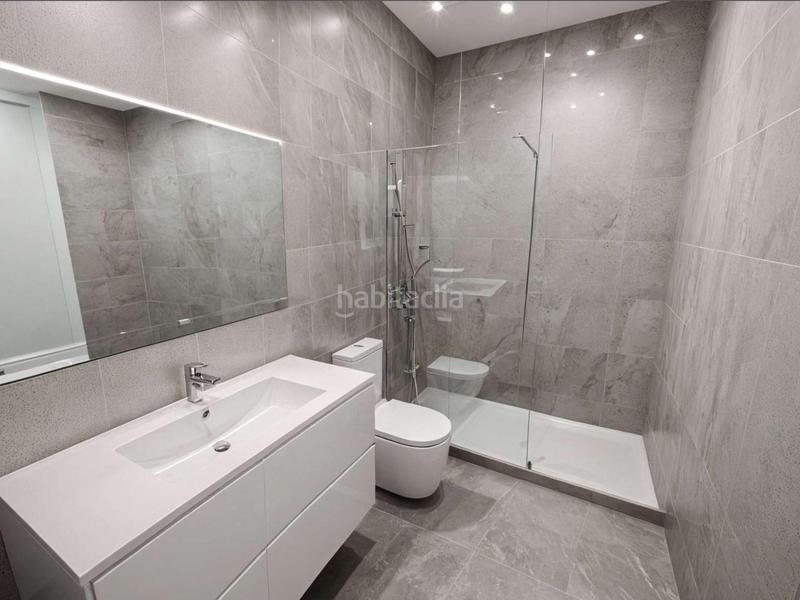 Foto c75cf875-31c6-42f7-a954-e7edb62a1735. Casa adossada a calle ribera d'ebre 16 a El Tancat-Mas d´en Gual Vendrell (El)