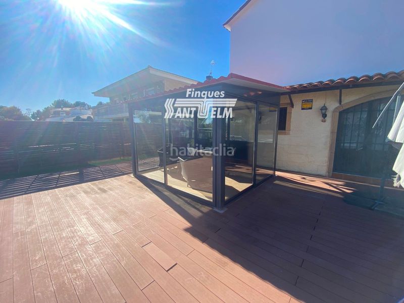 Foto 4465b346-56f4-40dd-a24e-54fd5a917653. Xalet amb aparcament piscina a Cunit residencial Cunit