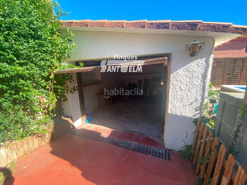 Foto a013638a-3b21-4239-b048-b63cd1c19b81. Xalet amb aparcament piscina a Cunit residencial Cunit