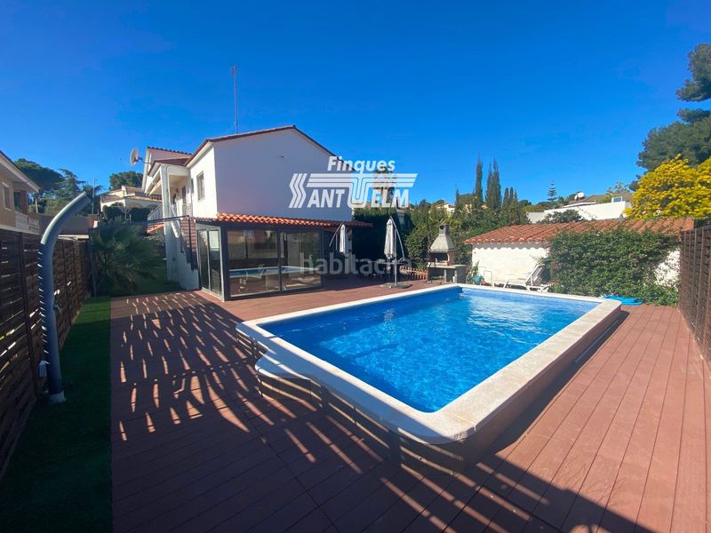 Foto fa4bb0de-d1e0-467e-ba24-da80e948665a. Xalet amb aparcament piscina a Cunit residencial Cunit