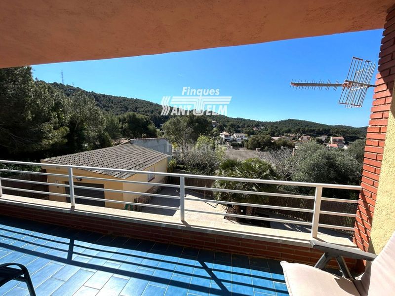 Foto e5d54922-df0f-47d2-bfb7-9d24da1b4761. Xalet amb calefacció aparcament piscina a Mas romeu Calafell