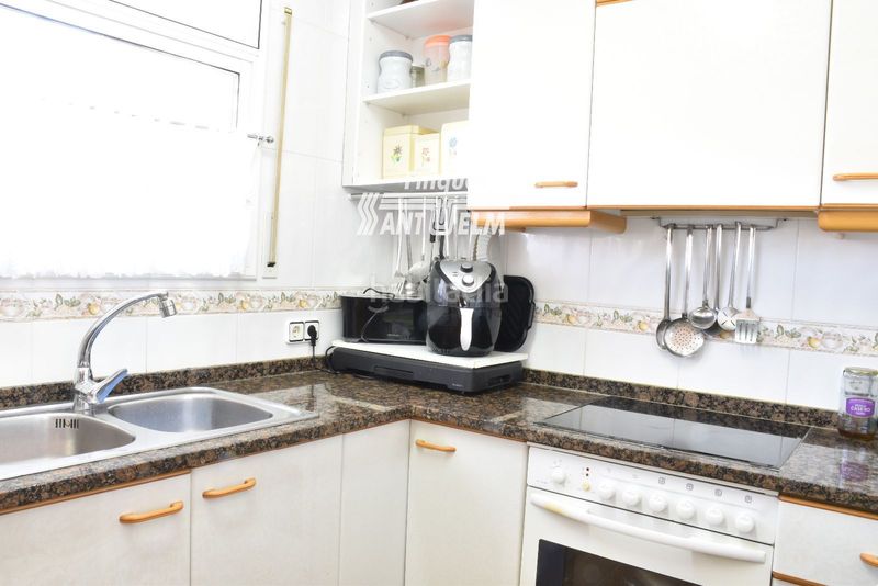 Foto 61eb8a6e-8af3-45a8-b239-1f85de6623b7. Xalet amb calefacció aparcament piscina a Bellamar Calafell