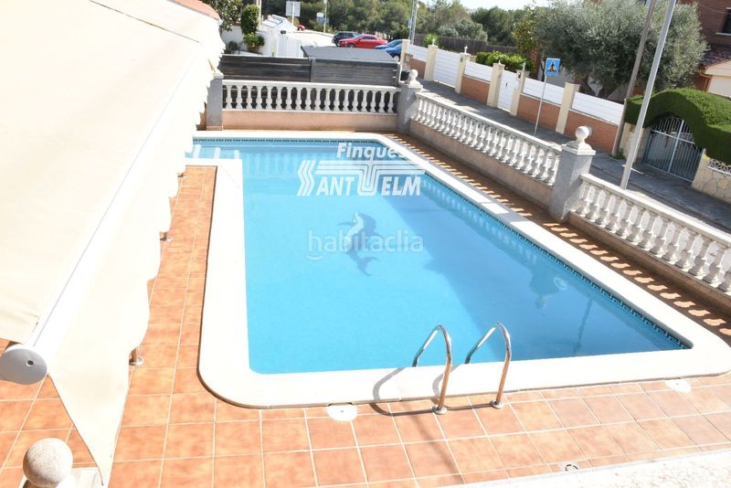 Foto e6eb947d-a256-4e25-984d-06d0123c2de9. Xalet amb calefacció aparcament piscina a Bellamar Calafell