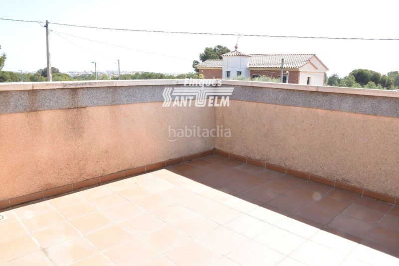 Foto ef722ba0-aea2-4e91-a9ef-4e8c35c83e49. Xalet amb calefacció aparcament piscina a Bellamar Calafell