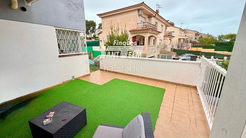 Foto 412697d6-e10a-4528-8bf9-1bd1a4f3f887. Chalet  en Segur de Calafell nucli urbà Segur de Calafell
