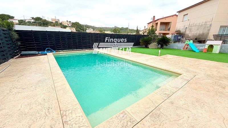 Foto 5ea4b02f-8274-4b6b-8cd4-ee748c47ac3e. Chalet  en Segur de Calafell nucli urbà Segur de Calafell