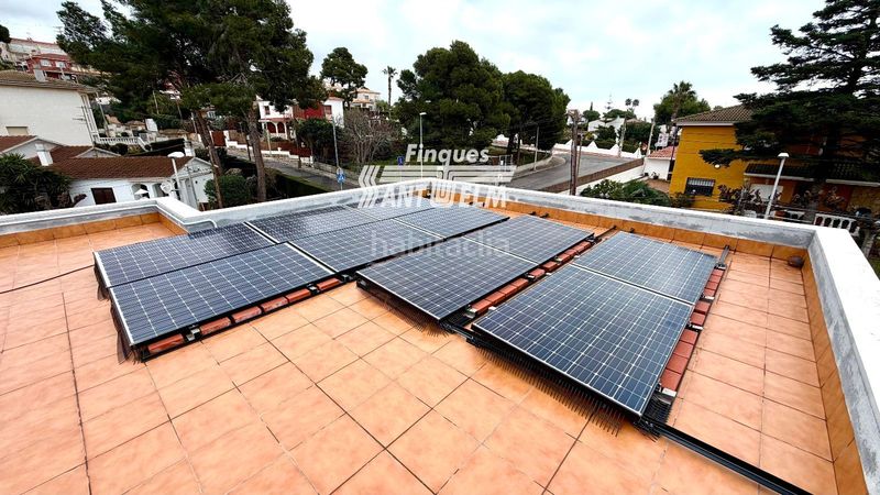 Foto 959d0e97-263d-4ce2-8d8e-7bfd48821b9a. Chalet  en Segur de Calafell nucli urbà Segur de Calafell