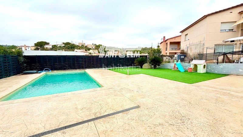 Foto 9e059847-bffc-43d2-ae6d-091509da2370. Chalet  en Segur de Calafell nucli urbà Segur de Calafell