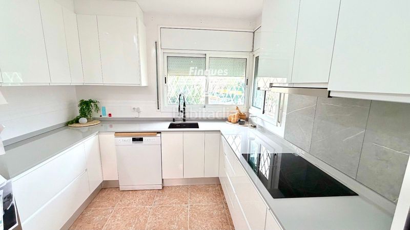 Foto aa96a22f-a894-4331-acba-7dc01c407ac2. Chalet  en Segur de Calafell nucli urbà Segur de Calafell