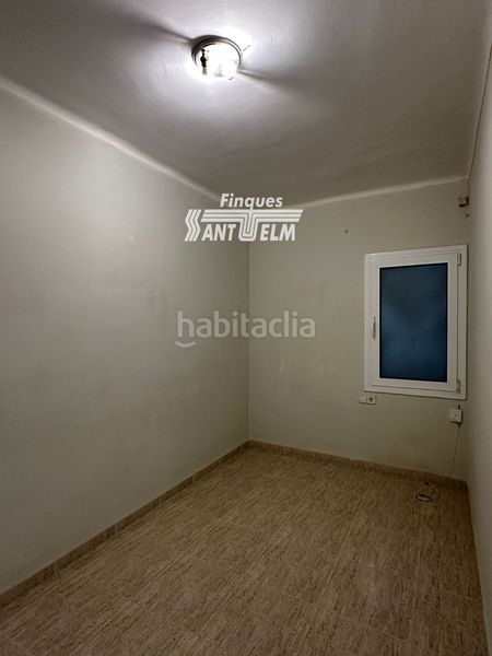 Foto a33cf434-e8e1-44b1-8376-ca67ecc2a65d. Pis a Segur Platja Segur de Calafell