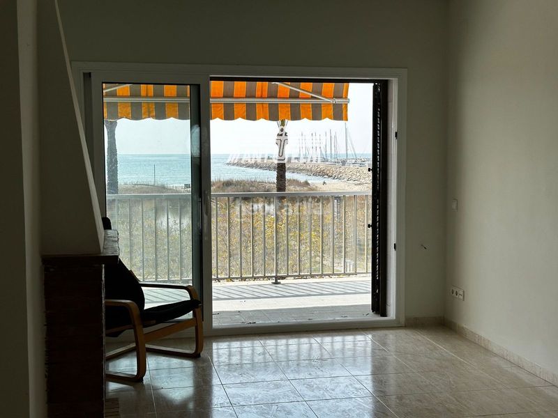 Foto b7b57052-203f-4b44-9de4-d2cc44b29c61. Pis a Segur Platja Segur de Calafell