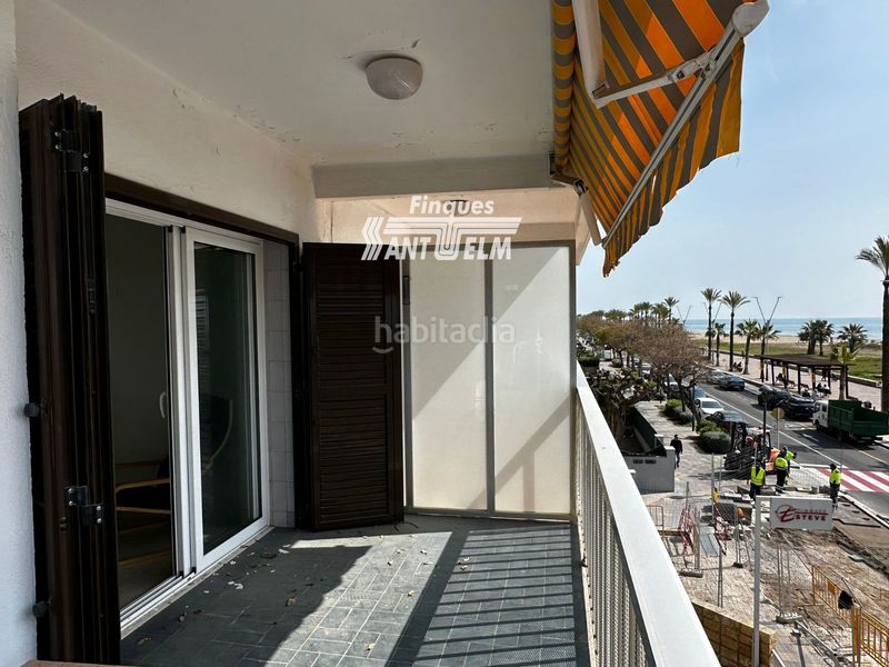 Foto f81eb32d-2dc2-4280-a14b-fbb15428e4ec. Pis a Segur Platja Segur de Calafell