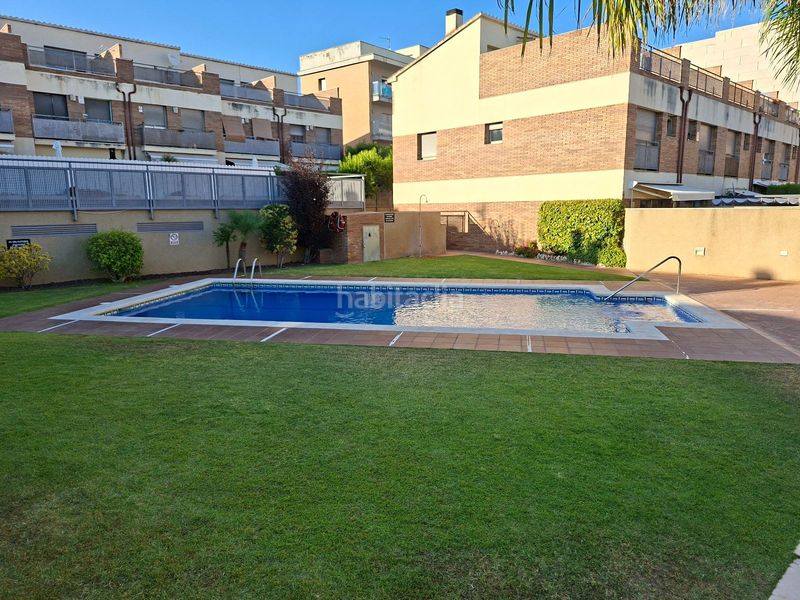Foto 00259b57-b6d7-4513-8ee9-009bfedb97bb. Casa adossada amb aparcament piscina a Bonavista Vendrell (El)