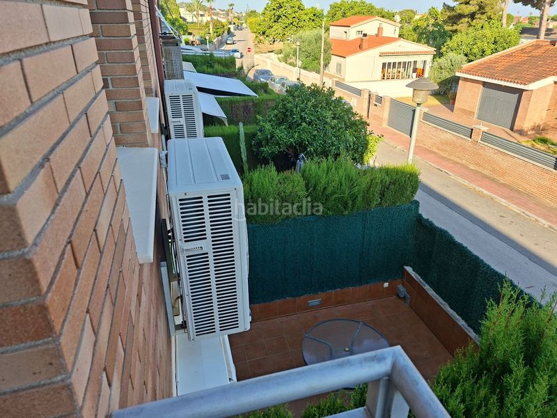 Foto 0d6ab0b1-86bb-4c96-b350-d734ab3d2e0e. Casa adossada amb aparcament piscina a Bonavista Vendrell (El)