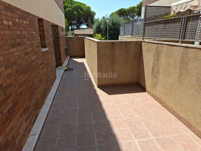 Foto 25aea9a9-ea90-49e9-970c-036e6419a3ea. Casa adossada amb aparcament piscina a Bonavista Vendrell (El)