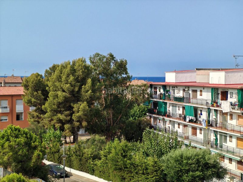 Foto ee8f4a25-3e51-446f-b9ea-168b069ef5ce. Casa adossada amb calefacció aparcament a Bonavista Vendrell (El)