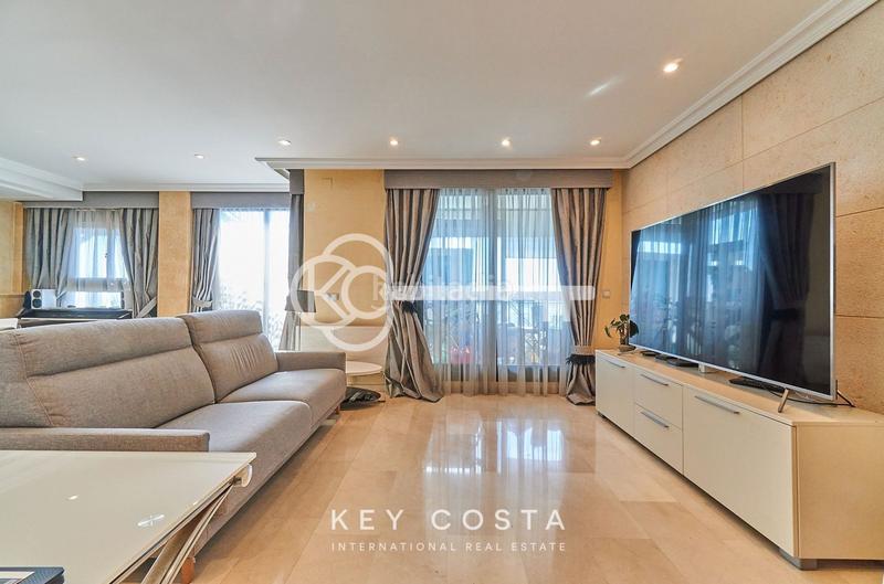 Foto 38506c8f-3d45-469a-a002-2f1bdbf7ce84. Attico con riscaldamento piscina in Babel Alicante