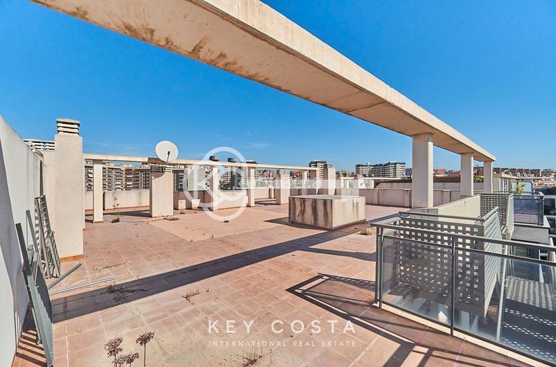 Foto 3ca6ec01-0caa-4626-90b8-b923dda13d22. Attico con riscaldamento piscina in Babel Alicante