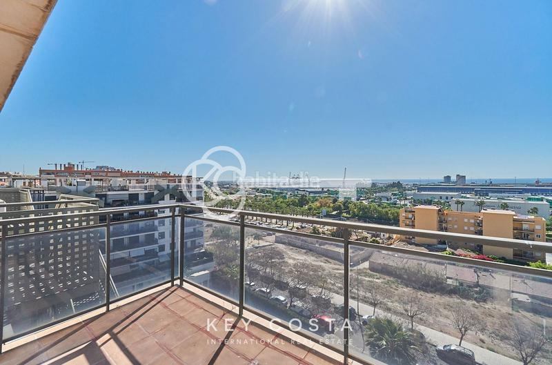 Foto da73242b-efa7-42cb-b905-cb165178e121. Attico con riscaldamento piscina in Babel Alicante