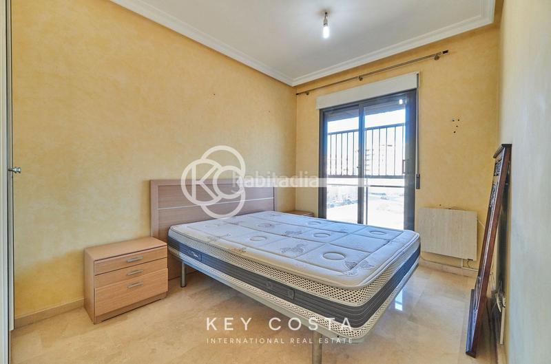 Foto 33a00c8d-9c4e-4661-946d-d69981b60894. Attique avec chauffage piscine dans Babel Alicante