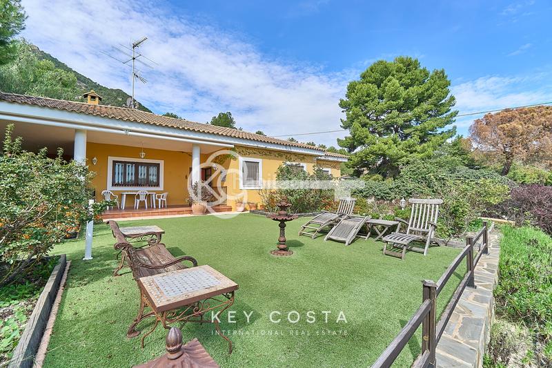 Foto 068a54ff-306d-4490-811c-bad6eb456cac. Chalet en Tibi