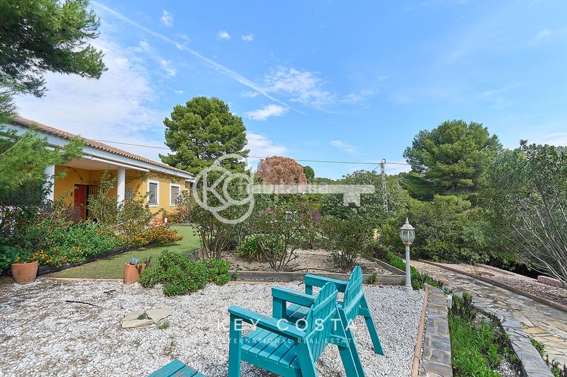 Foto 1c99610e-97fb-46c8-a942-55b54db885a6. Chalet en Tibi