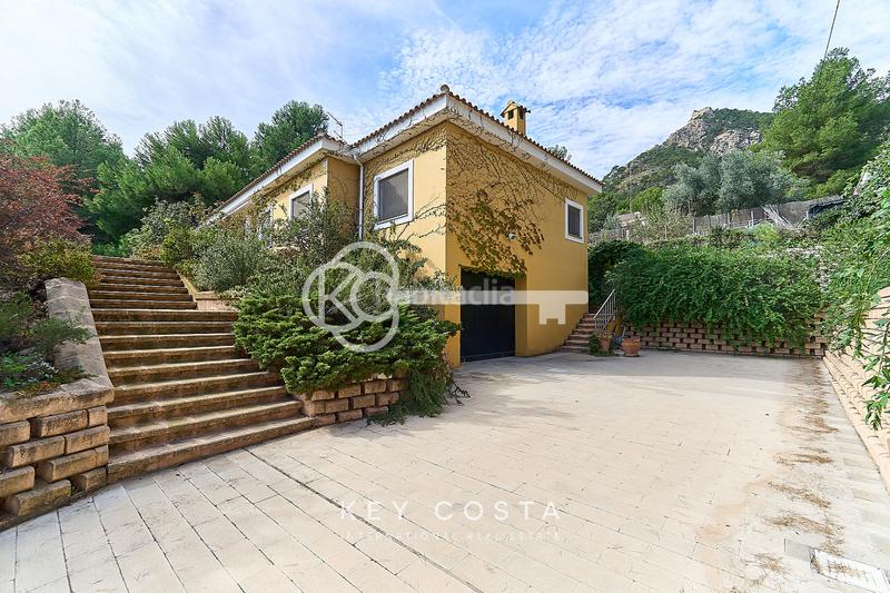 Foto a5c9018a-eee4-4cf3-9f05-38246c6ac21d. Chalet en Tibi