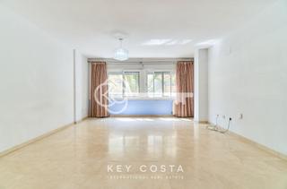 Piso  Avinguda benito perez galdos