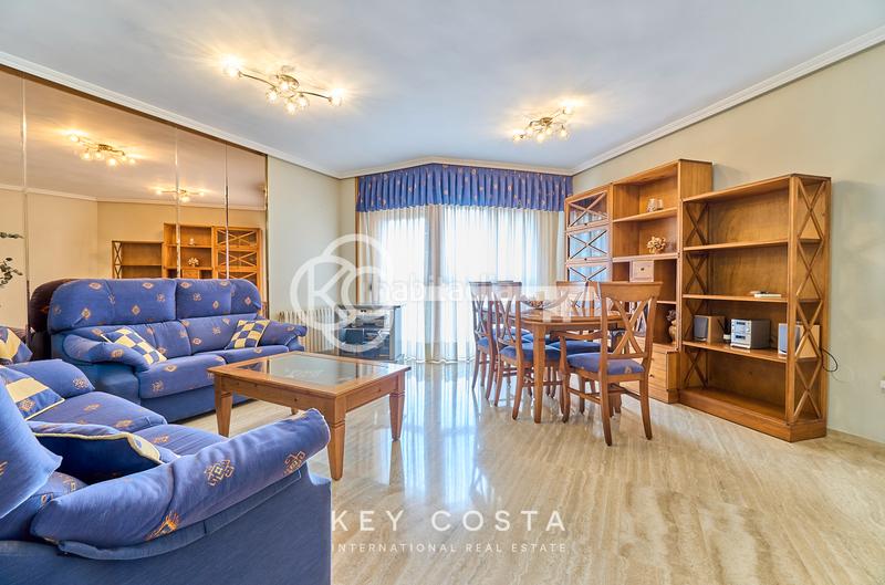 Foto fd49d719-b670-4c13-a2c2-bbceabf7e30f. Etagenwohnung in Ensanche-Diputación Alicante