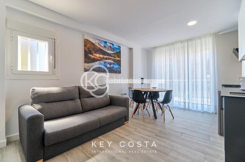 Foto f23ccef5-f53e-48d7-8424-4c0c2592817c. Flat with heating parking in Albufereta Alicante