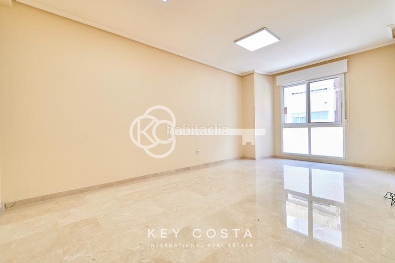 Foto 4329d076-2f05-49af-8398-bce38c08989f. Flat in Mercado Alicante