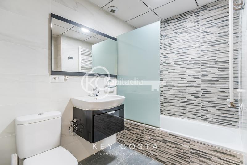 Foto 64aa0c45-df5b-44d3-8427-40fdac39eb46. Lloguer pis amb calefacció aparcament piscina a Cabo de las Huertas Alicante