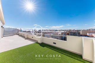 Penthouse in Carrer Italia