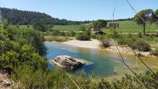 Rural plot in Avinguda terra alta 37. Batea, finca de 19 hectáreas con casa de campo, regadío y situad