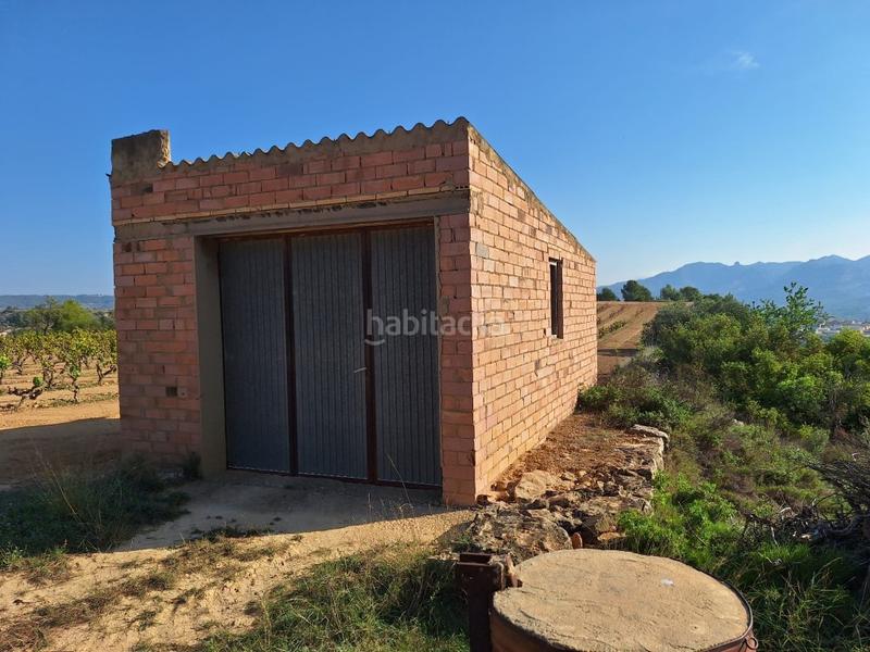 Foto d72b7088-04f2-4730-93f4-dc3137d21914. Country house with parking in Bot